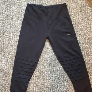 Puma Motto Athletic Active Performance Running Yoga Pant Leggings